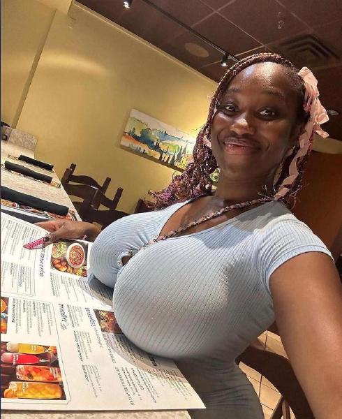 Who ordered the chocolate dessert?