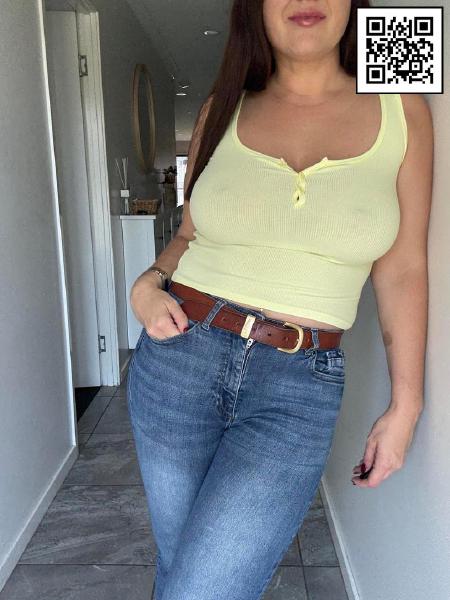 Would you fuck a busty, natural 43yo mom?