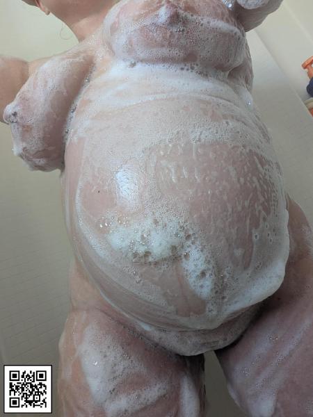 just us girls getting clean