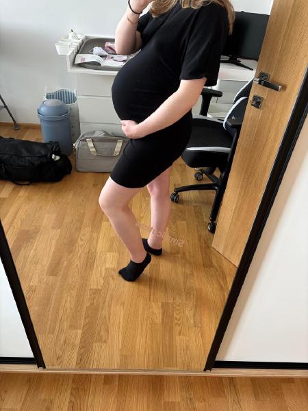 Swipe to undress me. 11 Days before my due date