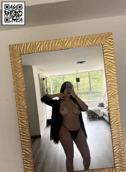 The body of a real mom after having 3 kids.. am I still hot