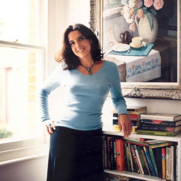 Bettany Hughes dine v - gi ay wm - ha 1 E E