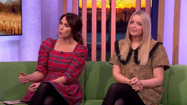 Alex Jones amp; Lauren Laverne og Need B Il 11 i a p ER yl