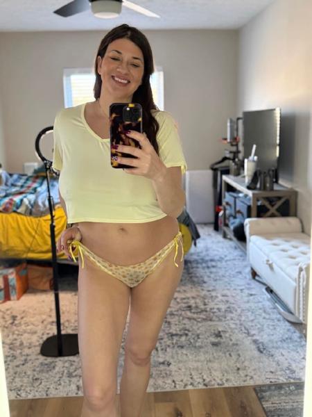 Would you turn me down when you found out I m 45? a . UE 5 3 a - : ; : Suh -S iz 2